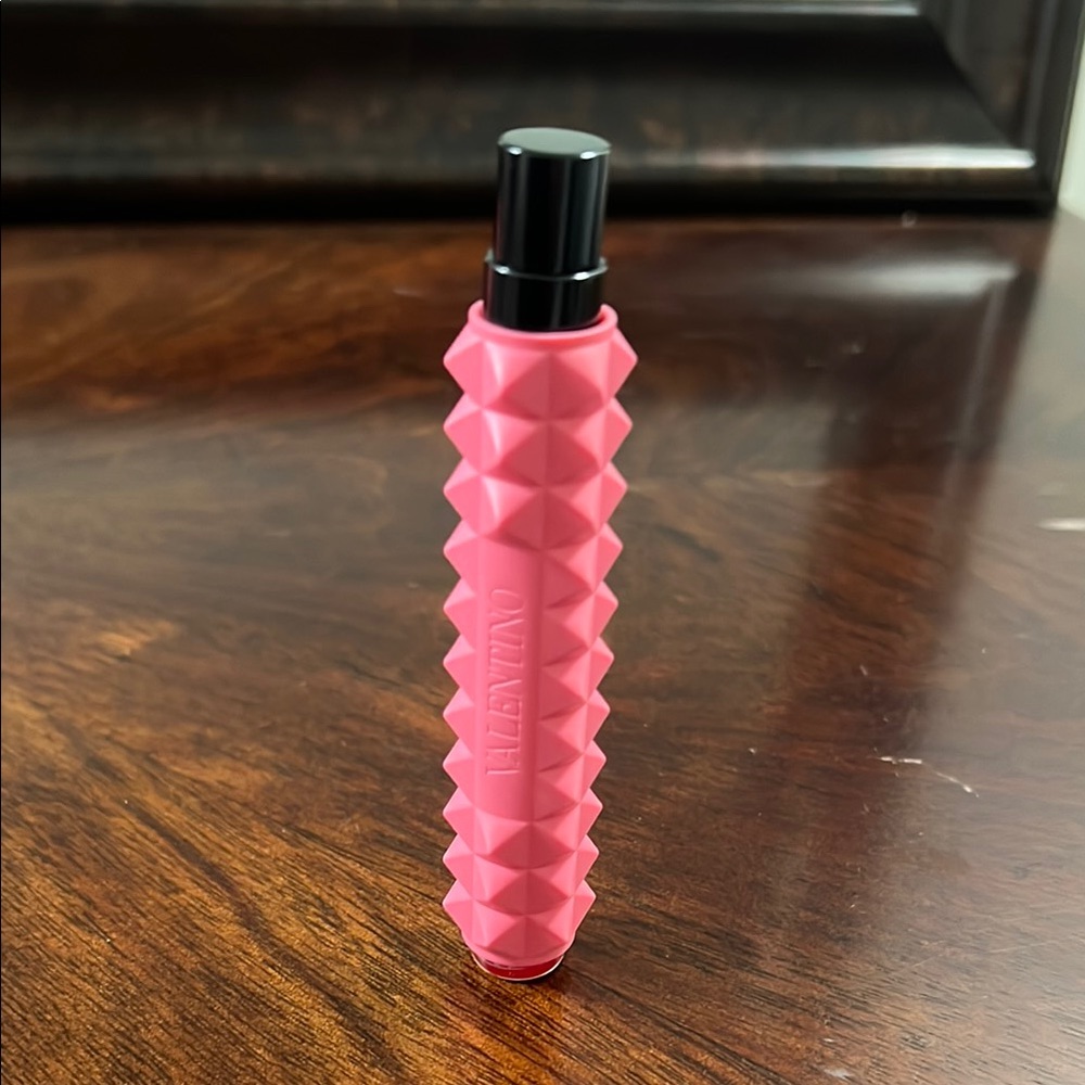 Valentino Born In Roma Eau De Parfum 10ml Travel Spray